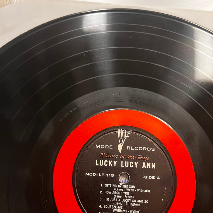 Lucky Lucy Ann (1957 MONO Press)