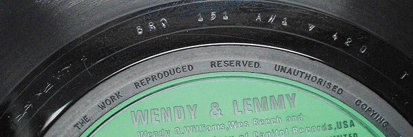 Wendy O. Williams - Stand By Your Man (7", Single) [UK] 1st (Near Mint (NM or M-))