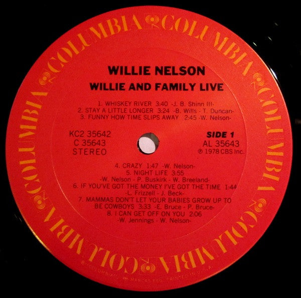 Willie Nelson - Willie And Family Live